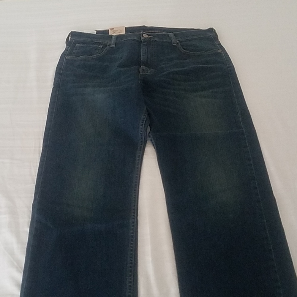 Jeans - Picture 2 of 3
